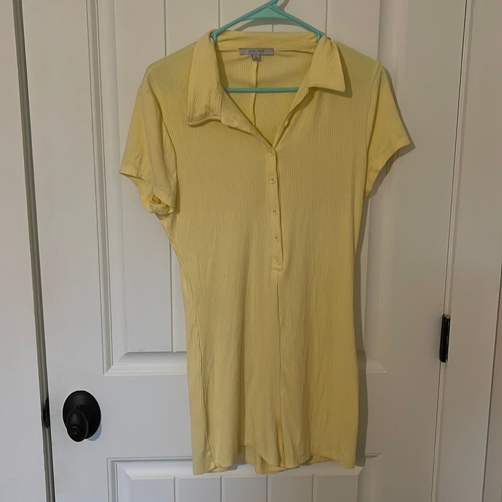 YELLOW ONE PIECE COLLARED ROMPER